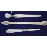 A Zulu bone snuff spoon-comb and two similar snuff spoons, 19th/20th century, Condition - the