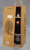 A Magnum Taylors port 1981, in wooden case