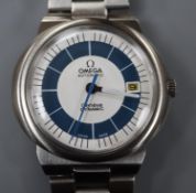A gentleman's stainless steel Omega Dynamic automatic wrist watch, on steel Omega bracelet.