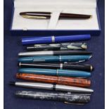 A collection of assorted fountain pens including Waterman (8)