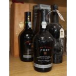 Five bottles of Port: 1922 Whigham, Ferguson, Cunningham and other low value ports