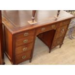 A Victorian walnut kneehole desk, W.120cm, D.70cm, H.76cm