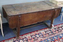 An early 19th century Sussex elm dough bin, W.132cm, D.58cm, H.63cm