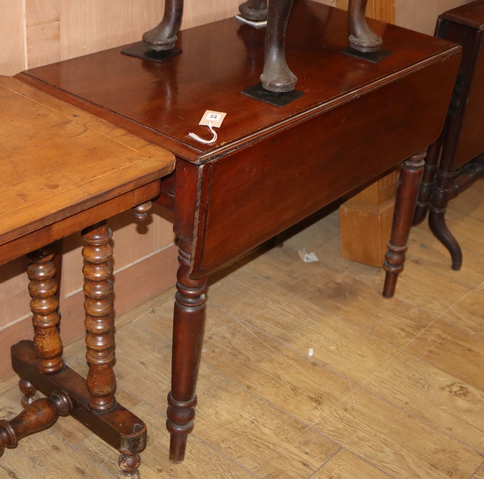 A Victorian mahogany Pembroke table, W.93cm, D.48cm, H.70cm - Image 2 of 2