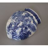 A Chinese blue and white wall pocket, length 12cmCONDITION: Some light scratches but otherwise