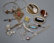 A group of modern jewellery including silver bangle, sterling Scottish hardstone brooch and other