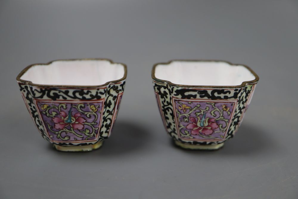 Two Canton enamel tea bowls, 19th century, height 3.5cm - Image 2 of 6