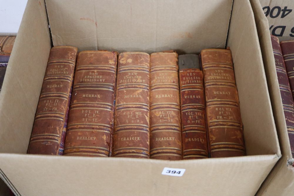 Craigie, 'New English Dictionary' Vol X Part 1 and 2, and 13 volumes by Murray - Image 2 of 3