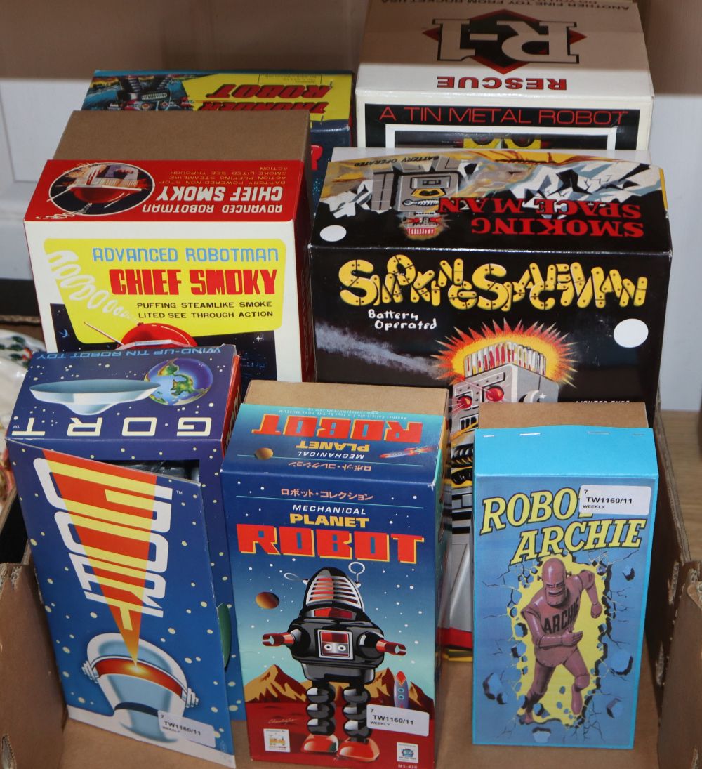 A battery-operated Thunder Robot and six other collectors' robots, including a 'Chief Smoky'
