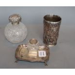 An Edwardian silver inkstand (a.f.), 14.9cm, a plated tumbler and a late Victorian silver mounted