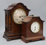 Two mahogany Edwardian mantel clocks, one by Wells & McCulloch, height 37cm