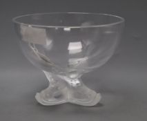 A Lalique Igor glass ice bowl, height 15cmCONDITION: There is an area of scuffing/light scratching