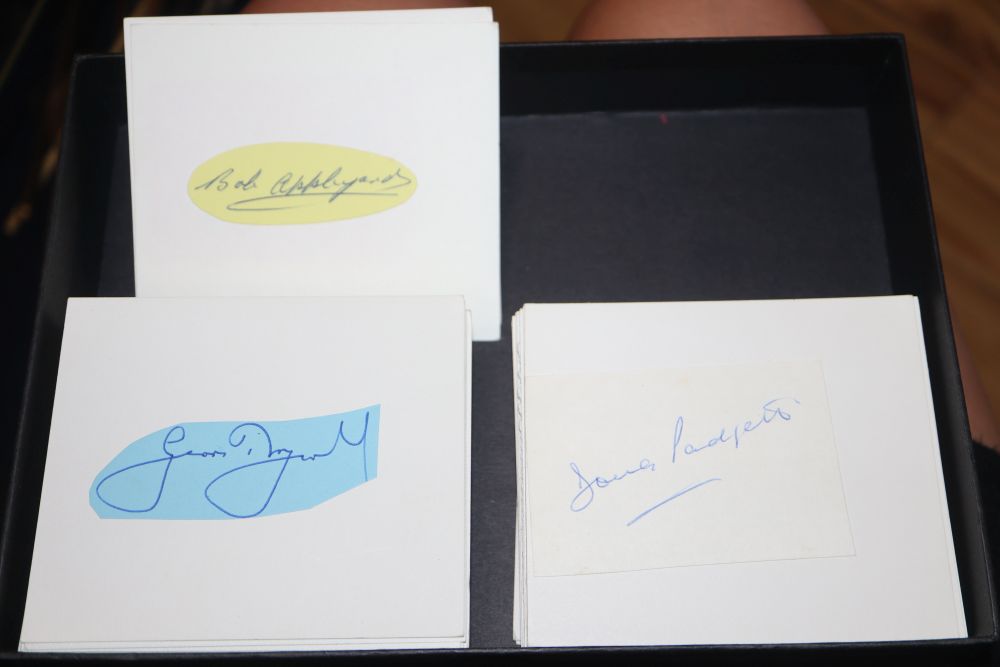 Cricket interest: 90 England test cricketers autographs - Image 4 of 4