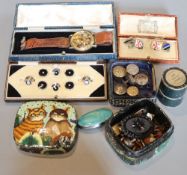 A Ruskin pottery brooch, other jewellery, buttons, studs and badges