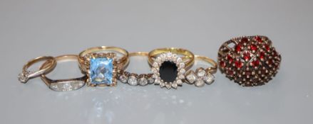 Four 18ct rings including graduated five stone diamond, size L/M, small three stone diamond, size P,