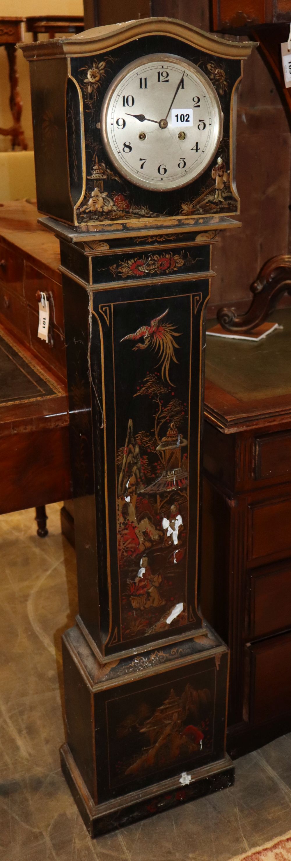 An early 20th century chinoiserie lacquered grandmother clock, H.136cmCONDITION: Overall in very