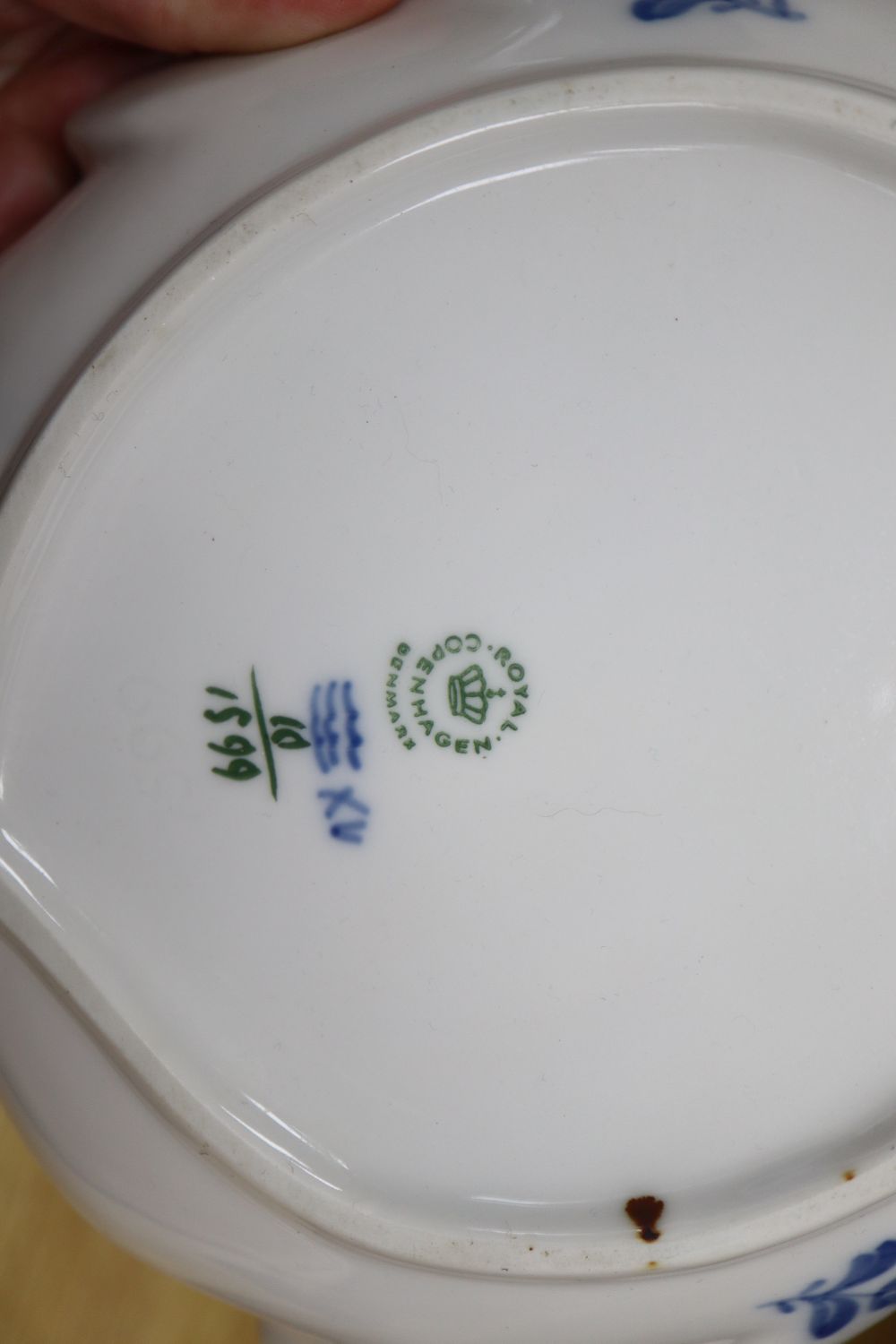 A Royal Copenhagen part dinner service, leaf dish and two cups and saucers 80 - Image 3 of 4