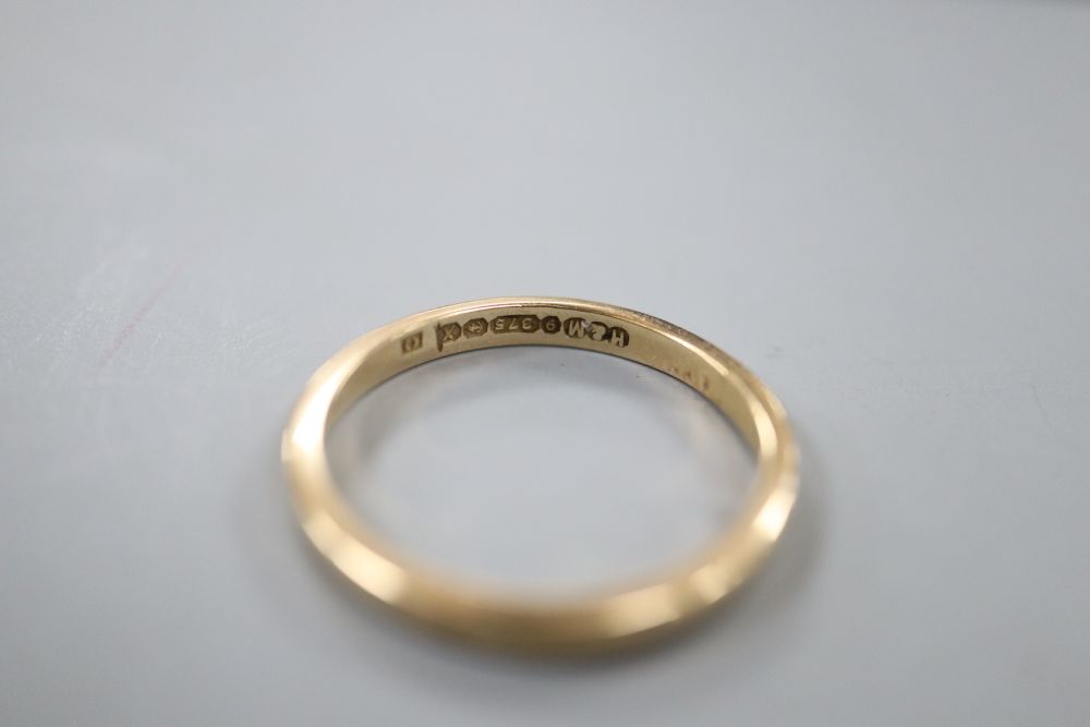 A 9ct gold wedding ring, size O/P, 2.1 grams. - Image 2 of 5