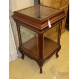 An Edwardian gilt metal mounted mahogany vitrine/bijouterie cabinet, W.56cm, D.55cm, H.