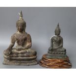 Two Thai bronze Buddhas, tallest 20cm