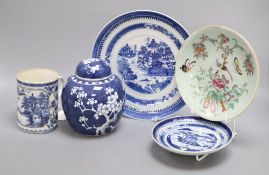 Five pieces of Chinese ceramics including two blue and white plates, a Canton plate, a blue and