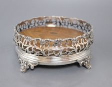 A Victorian pierced silver cruet stand base, with wooden insert, John Evans II, London, 1844,
