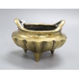 A Chinese bronze tripod censer, height 9cm