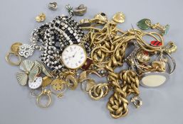 A group of assorted costume jewellery.