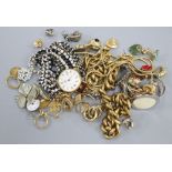 A group of assorted costume jewellery.