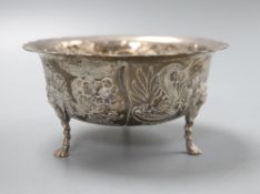 An Edwardian Irish silver sugar bowl with embossed decoration, Dublin 1908, diameter 11.5cm, 4oz.