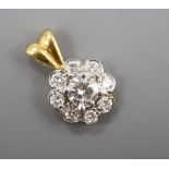 An 18ct. gold diamond cluster pendant, 0.75cm, gross 1.6 grams
