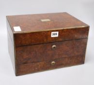 A 19th century burr walnut toilet case, 20 x 33cm