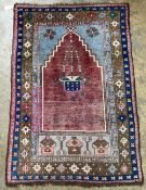 A Turkish prayer rug, 134 x 94cm