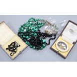 Costume jewellery to include malachite beads, an ivory pietra dura brooch etc