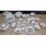 A French porcelain D'Auteuil part coffee and dinner service