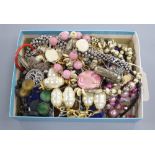 Mixed costume jewellery including Mexican 925 items.