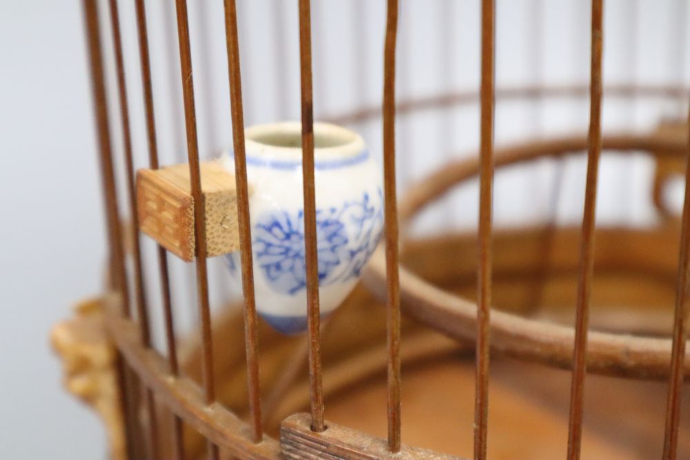 A Chinese bamboo bird cage, height 49cm - Bild 4 aus 5