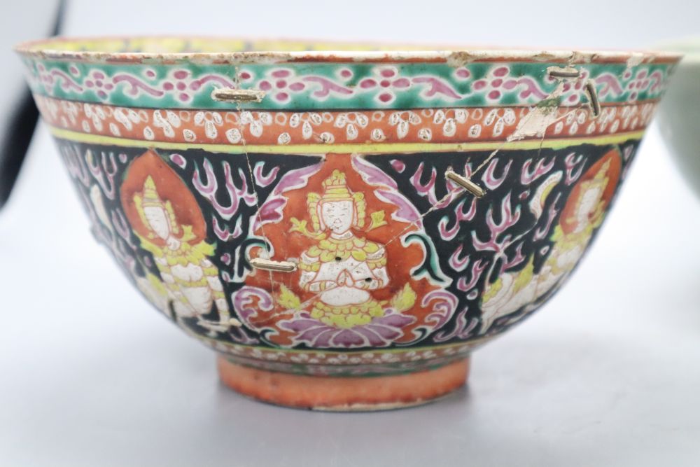 A Chinese celadon bowl, a Thai market famille rose bowl and a crackle glaze bowlCONDITION: The - Image 4 of 8