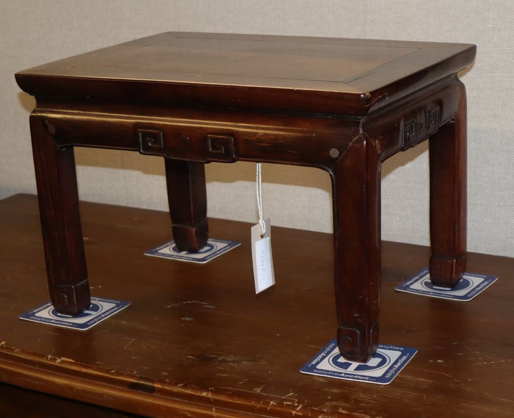 A 19th century Chinese hongmu table, W.41cm, D.31cm, H.28cm