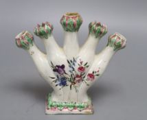 An early 19th century pearlware tulip vase, width 19cm