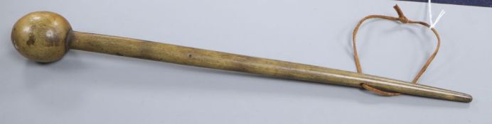 A 19th century Zulu rhinoceros horn knobkerrie, 42cm long