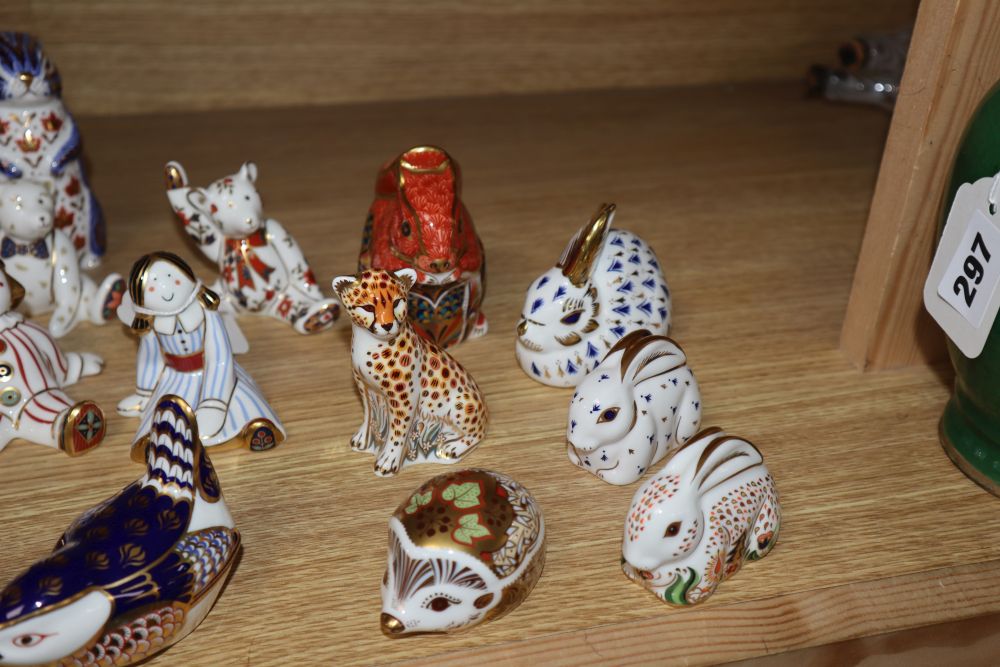 A collection of Royal Crown Derby animal clown ceramic paperweights (19) - Image 2 of 8