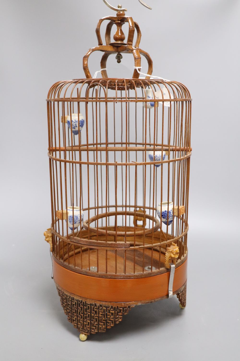 A Chinese bamboo bird cage, height 49cm - Bild 3 aus 5