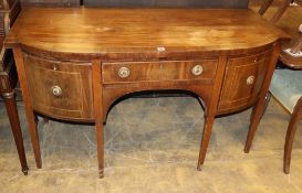 A George III mahogany bowfront sideboard, W.137cm, D.61cm, H.81cm