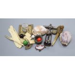 A group of mixed 19th century and later collectibles