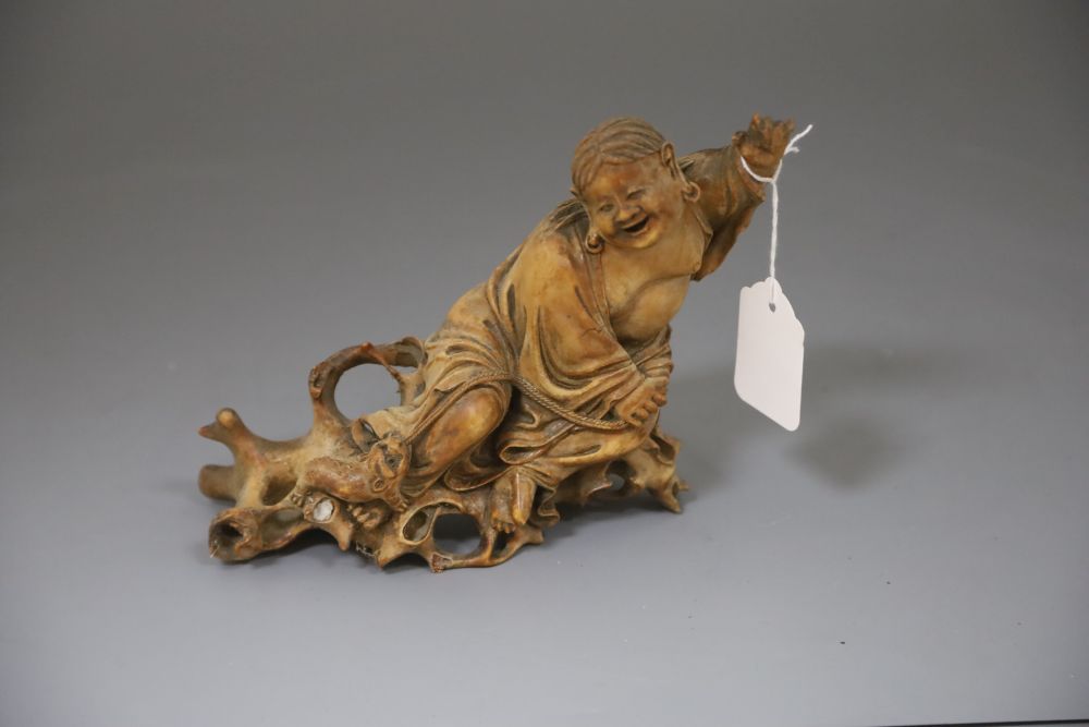 A Chinese bamboo group of Liu Hai and his three legged toad, late 19th/early 20th century, the - Image 2 of 4