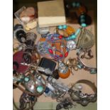 Mixed costume jewellery etc.