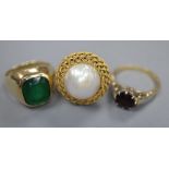 A 750 and mabe pearl set dress ring, size O, gross 8.5 grams, a 14k and green paste set ring, size