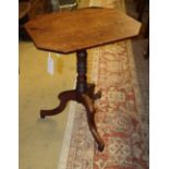 A Regency mahogany octagonal wine table, W.50cm, D.42cm, H.66cm