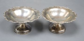 A pair of George V silver pedestal bonbon dishes, Mappin & Webb, Birmingham, 1925, height 64mm,